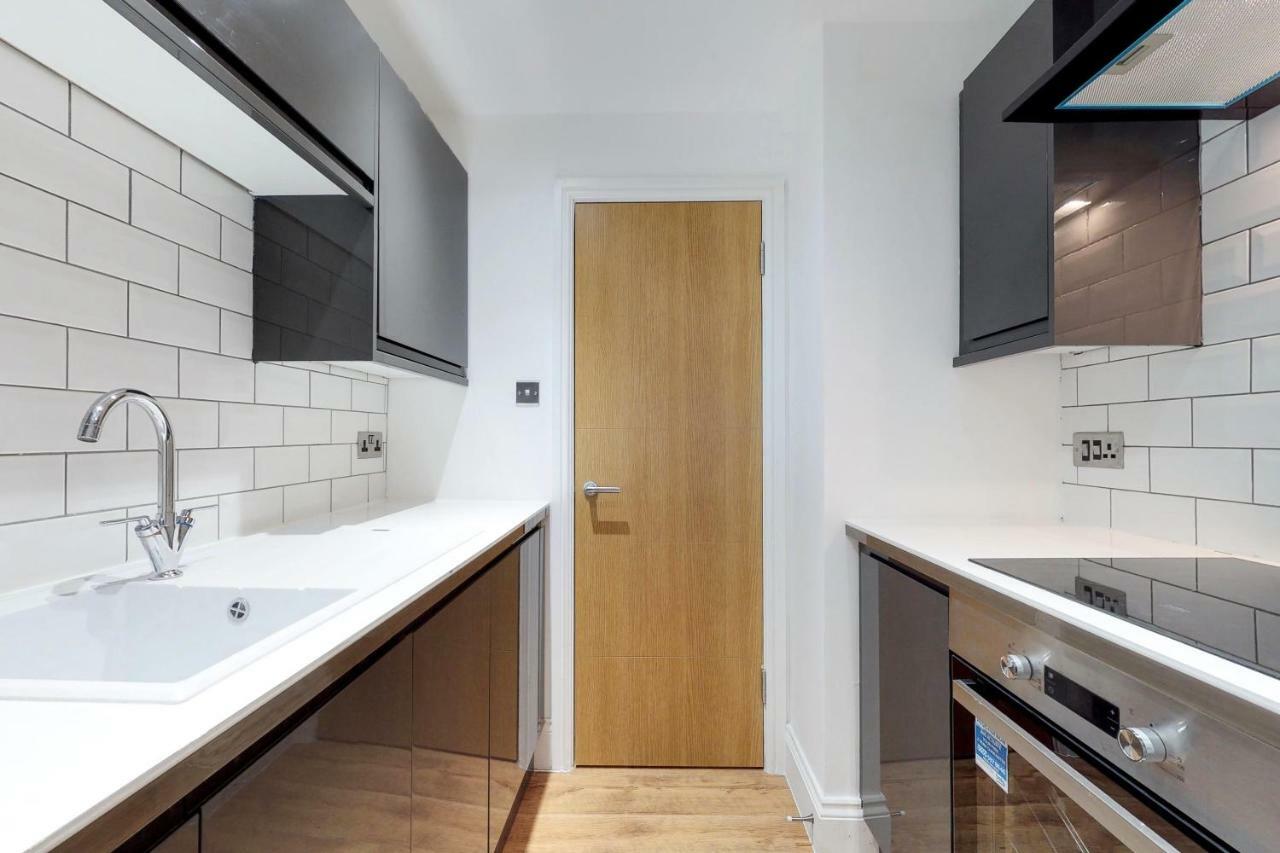 Superb 2 Beds 2 Baths New Apartment W/ Garden+Patio Bournemouth Luaran gambar